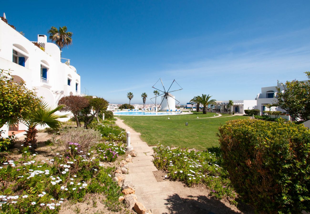 Apartamento em Albufeira - Windmill OCV - Piscina e perto do Centro