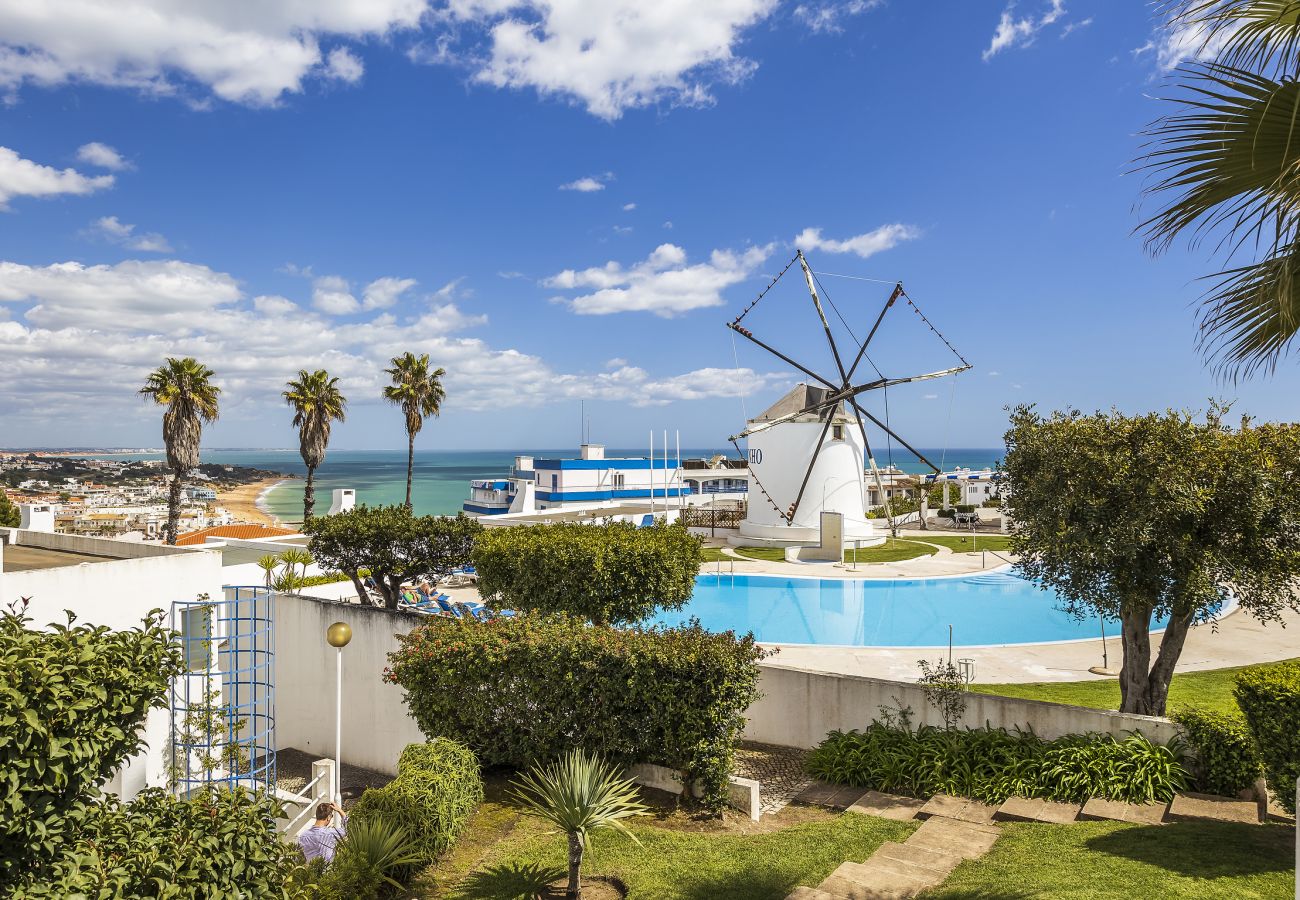 Apartamento em Albufeira - Windmill OCV - Piscina e perto do Centro