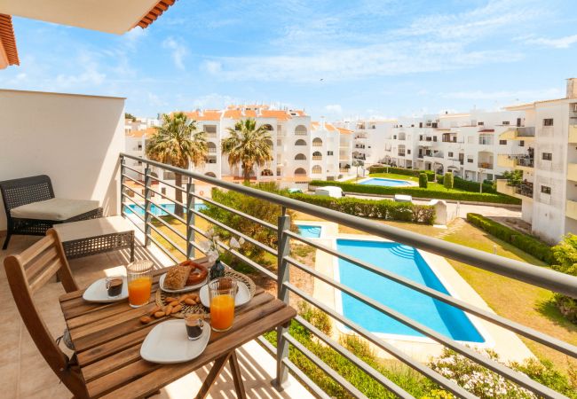 Apartamento em Albufeira -  Almond Apartment Ocv - Piscina & Garagem