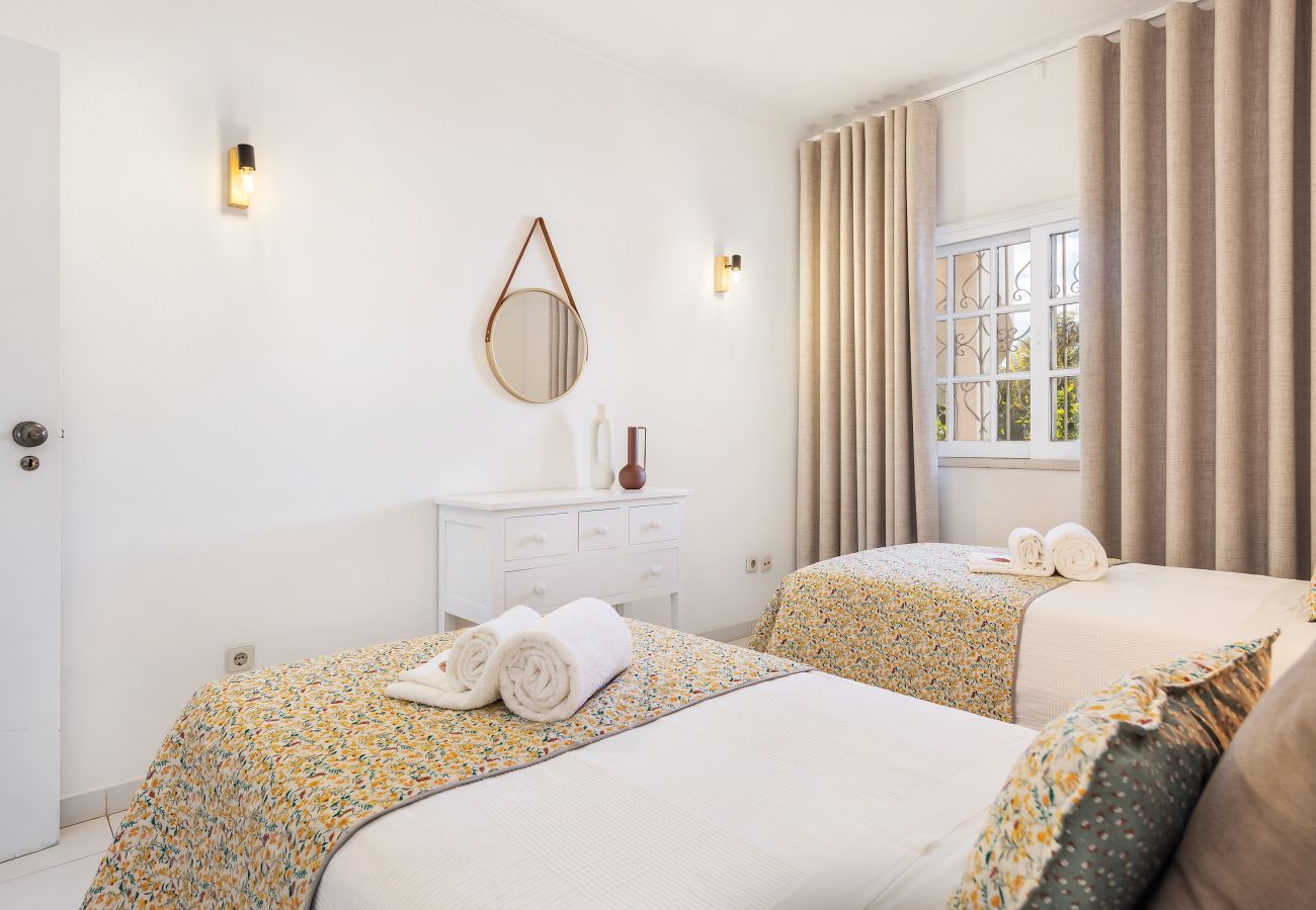 Apartamento em Albufeira - Apt Acacia OCV - Piscina e Estacionamento