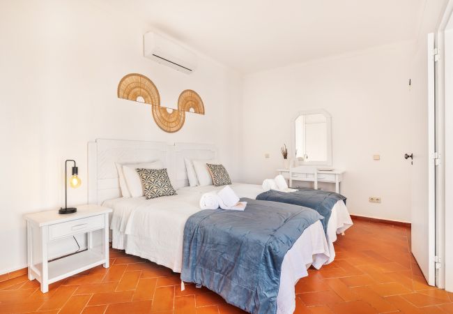 Apartamento em Albufeira - Apt Cacto OCV - Piscina e Estacionamento