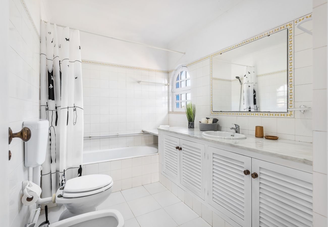 Apartamento em Albufeira - Apt Flor de Lis OCV - Piscina e Estacionamento