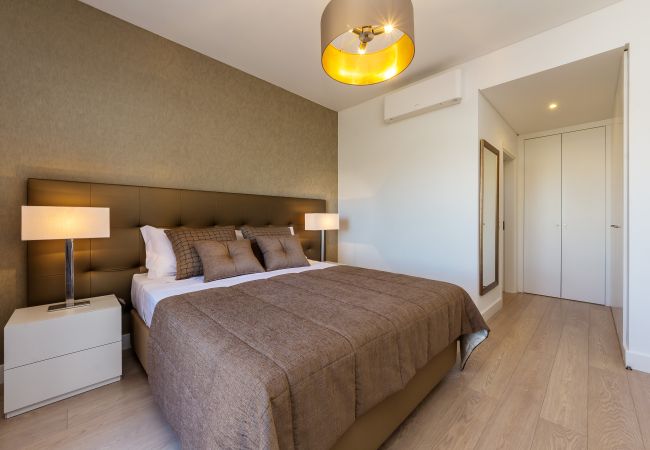 Apartamento em Albufeira - Apt. Deluxe OCV - Piscina & Vista sobre Albufeira