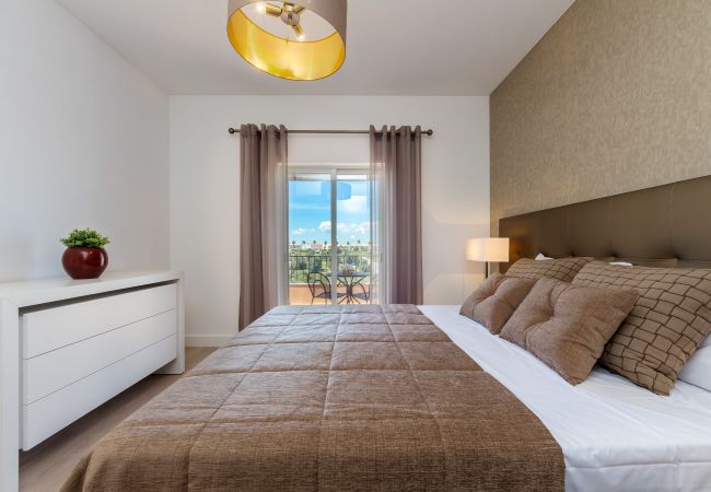 Apartamento em Albufeira - Apt. Deluxe OCV - Piscina & Vista sobre Albufeira