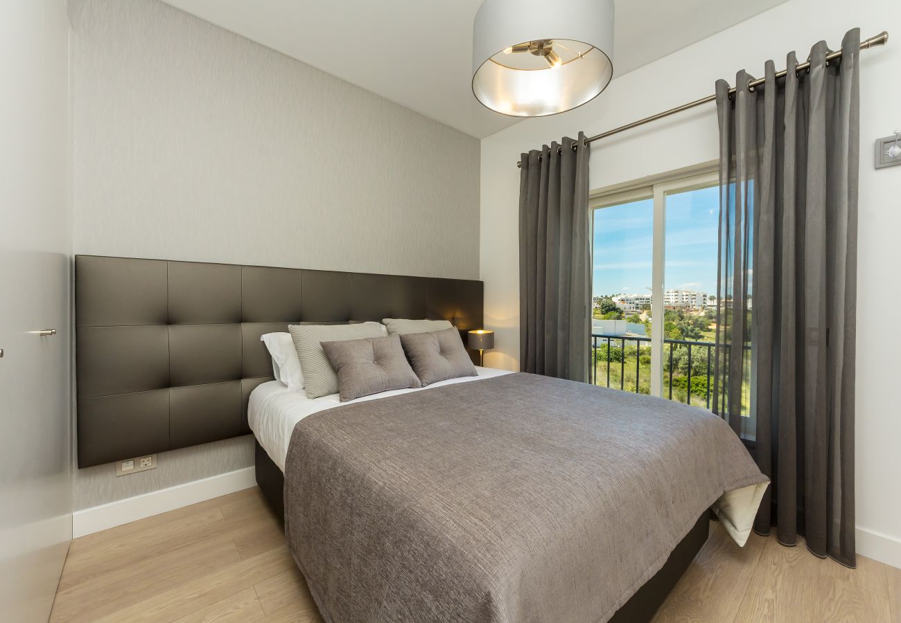 Apartamento em Albufeira - Apt. Deluxe OCV - Piscina & Vista sobre Albufeira