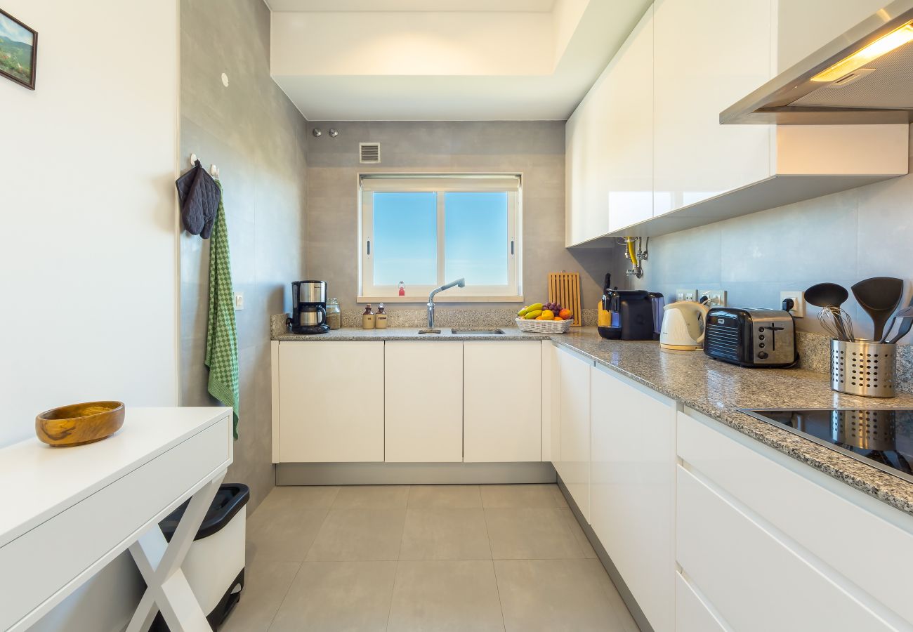 Apartamento em Albufeira - Apt. Deluxe OCV - Piscina & Vista sobre Albufeira