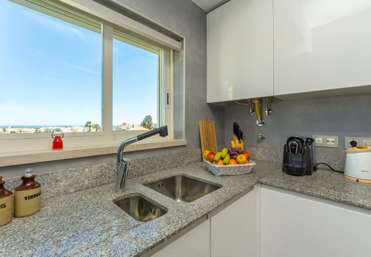 Apartamento em Albufeira - Apt. Deluxe OCV - Piscina & Vista sobre Albufeira