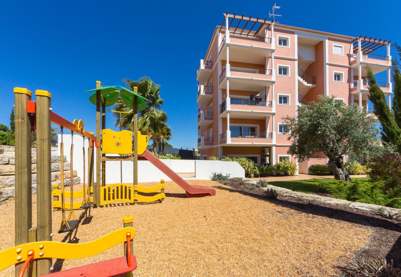 Apartamento em Albufeira - Apt. Deluxe OCV - Piscina & Vista sobre Albufeira