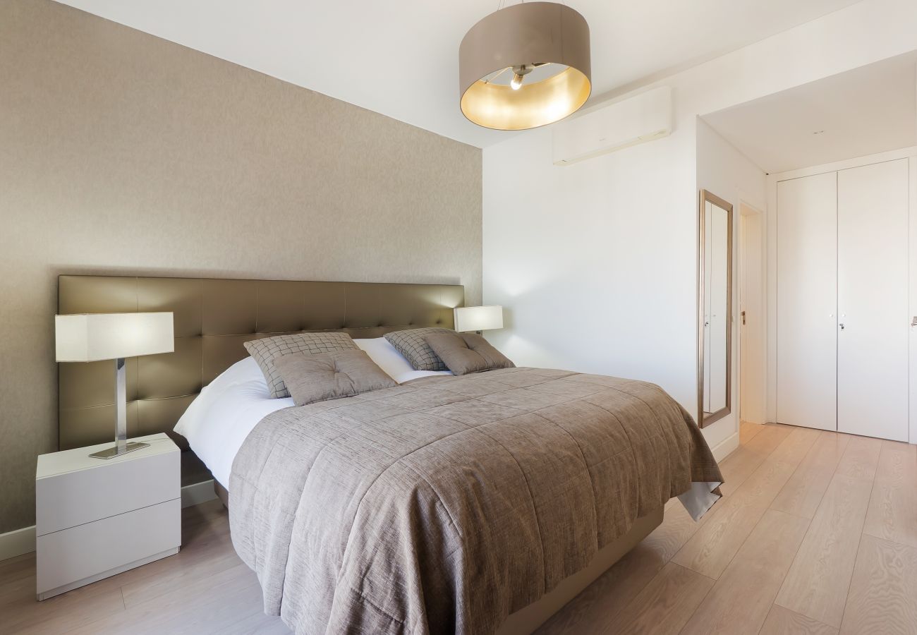 Apartamento em Albufeira - Apt. Deluxe OCV - Piscina & Vista sobre Albufeira