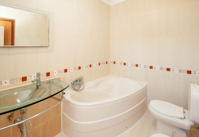 Villa em Albufeira - Vila Perola OCV - Piscina Privada, sossego Villa em Albufeira - Vila Perola OCV - Piscina Privada, sossego