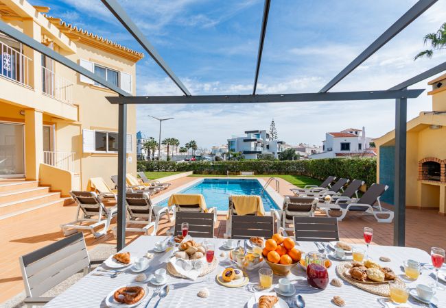 Villa em Albufeira - Casa da Praia - 5 minutos a pé Praia Villa em Albufeira - Casa da Praia - 5 minutos a pé Praia
