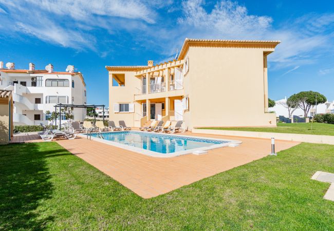 Villa em Albufeira - Casa da Praia - 5 minutos a pé Praia Villa em Albufeira - Casa da Praia - 5 minutos a pé Praia