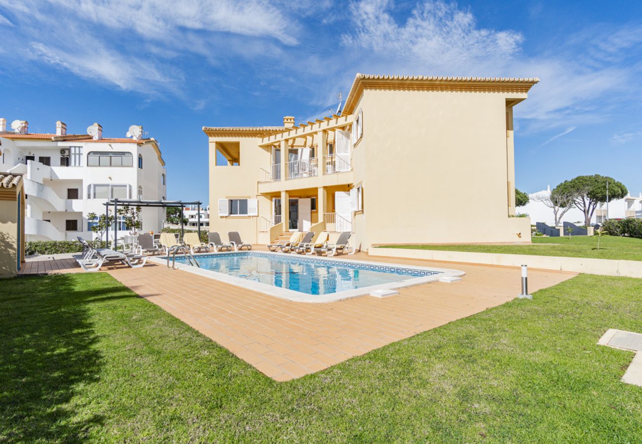 Villa em Albufeira - Casa da Praia - 5 minutos a pé Praia