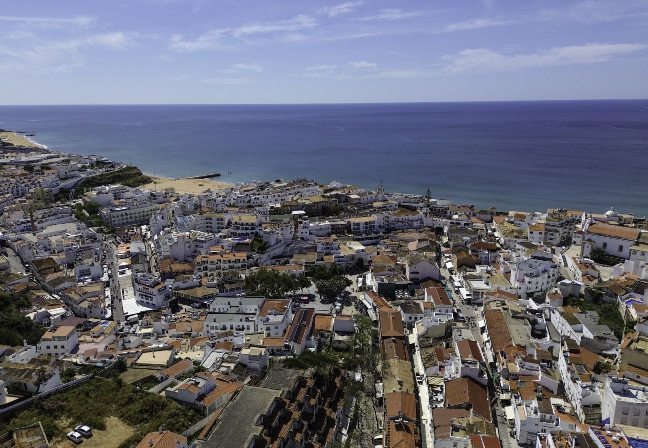 Apartamento em Albufeira - Central Apartment - Piscina no Rooftop