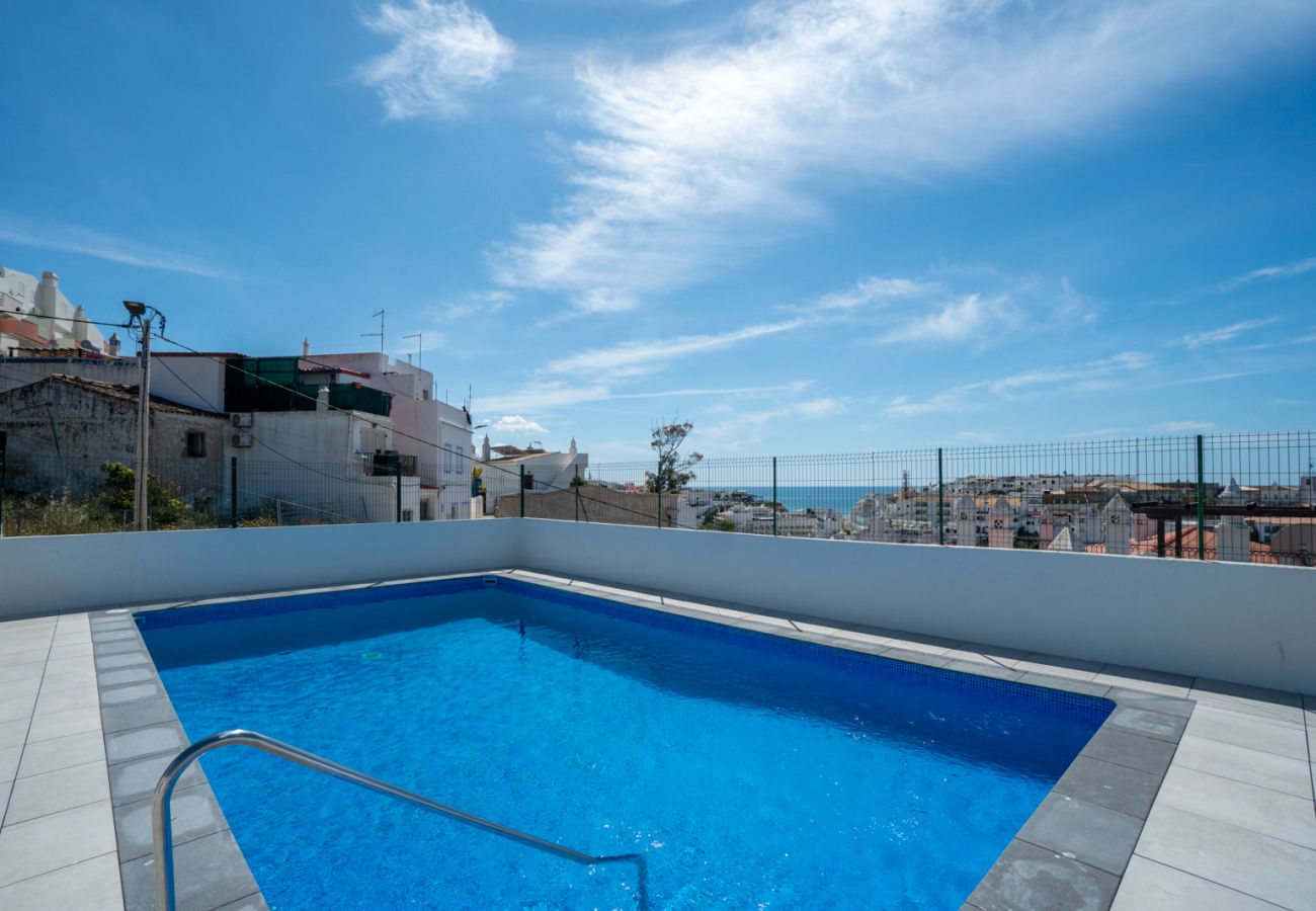 Apartamento em Albufeira - Central Apartment - Piscina no Rooftop