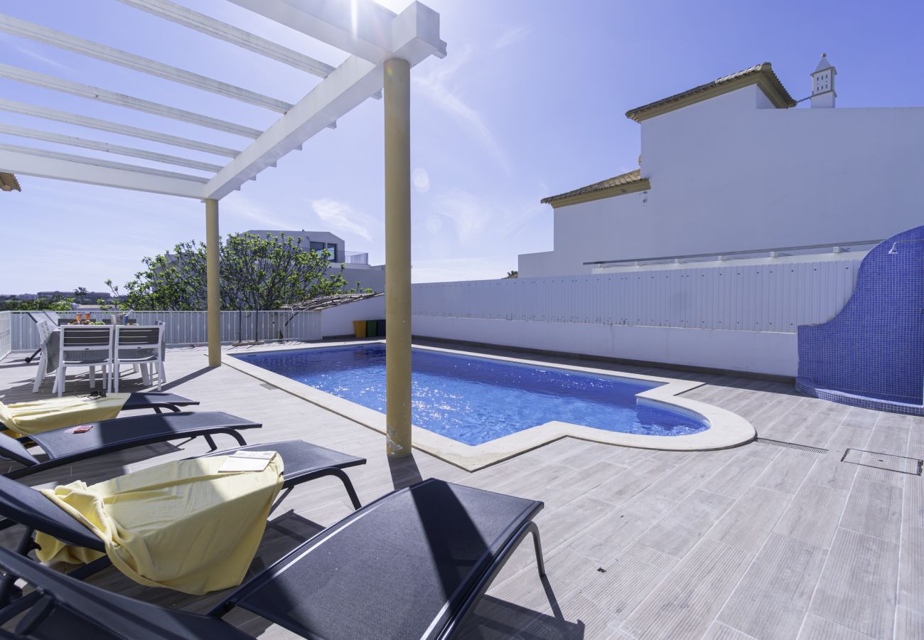 Villa em Albufeira - Villa Menina - Piscina Privada & Barbecue