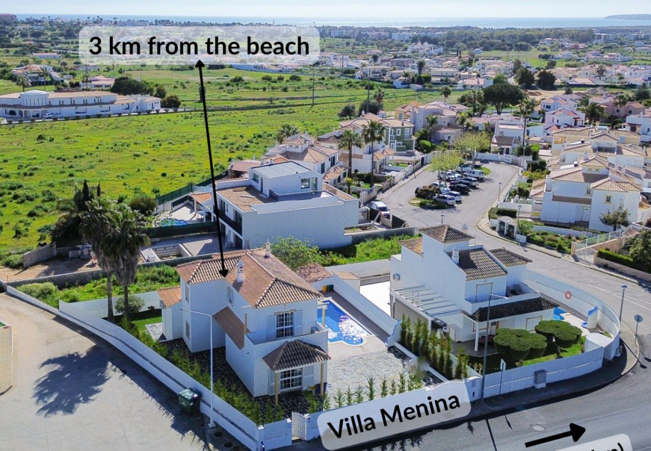 Villa em Albufeira - Villa Menina - Piscina Privada & Barbecue