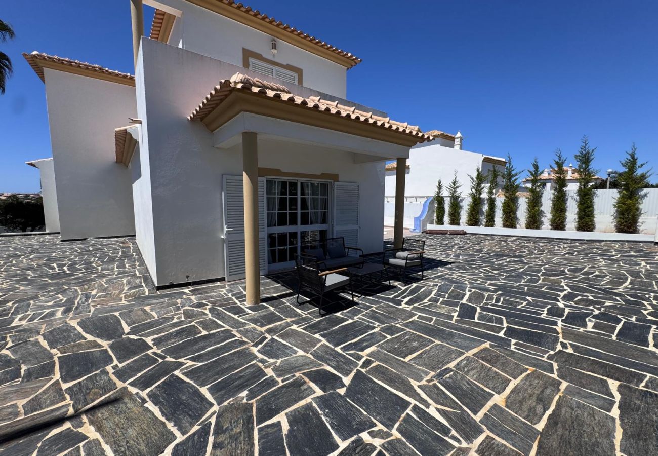 Villa em Albufeira - Villa Menina - Piscina Privada & Barbecue