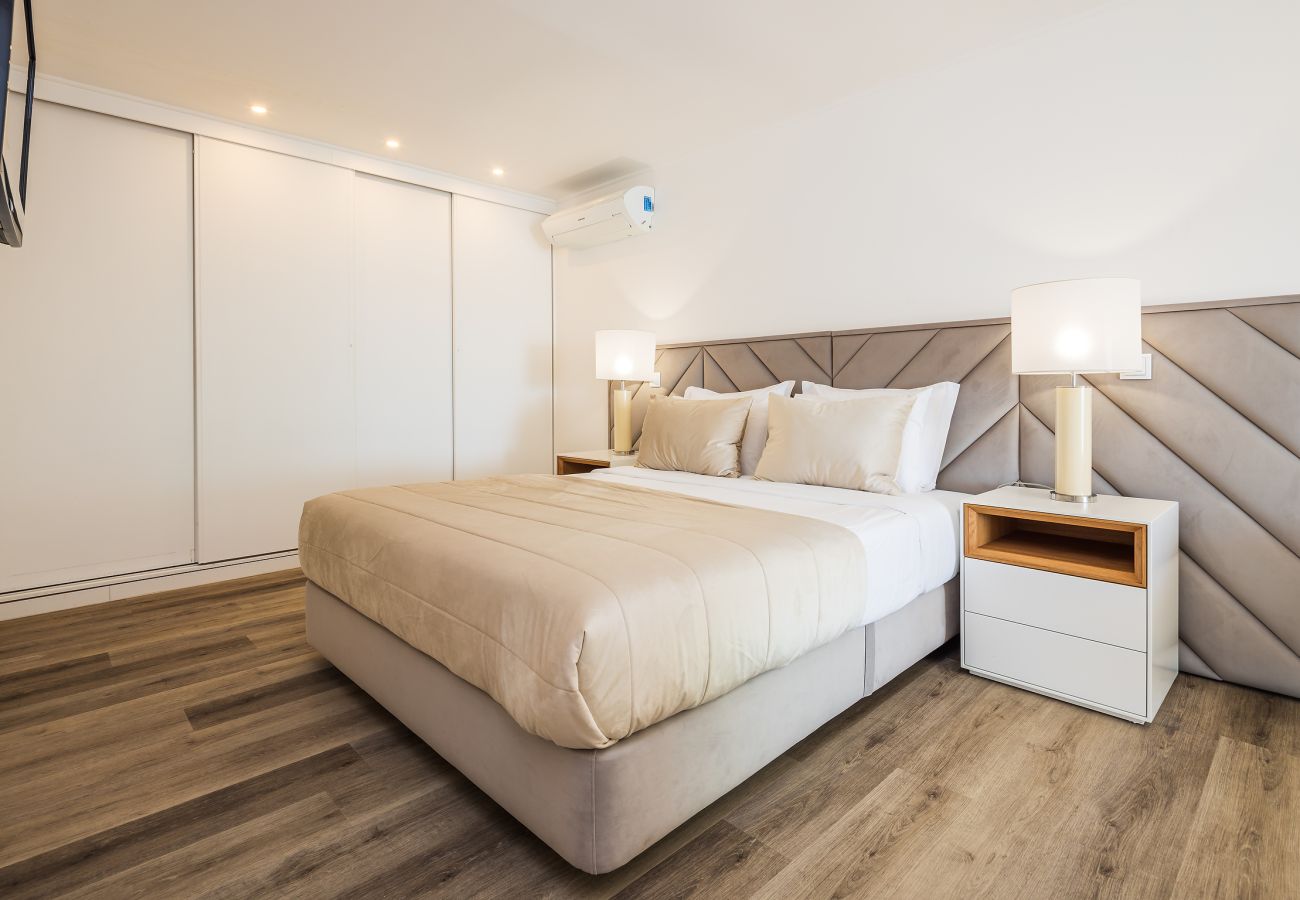 Apartamento em Albufeira - Endless Blue Apt OCV- Frente Praia