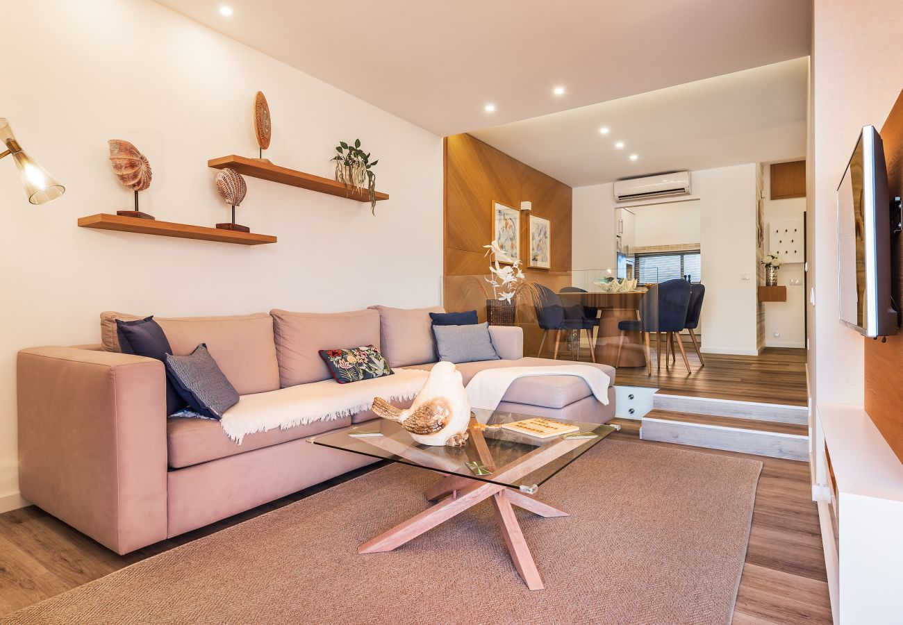 Apartamento em Albufeira - Endless Blue Apt OCV - Frente Praia, piscina