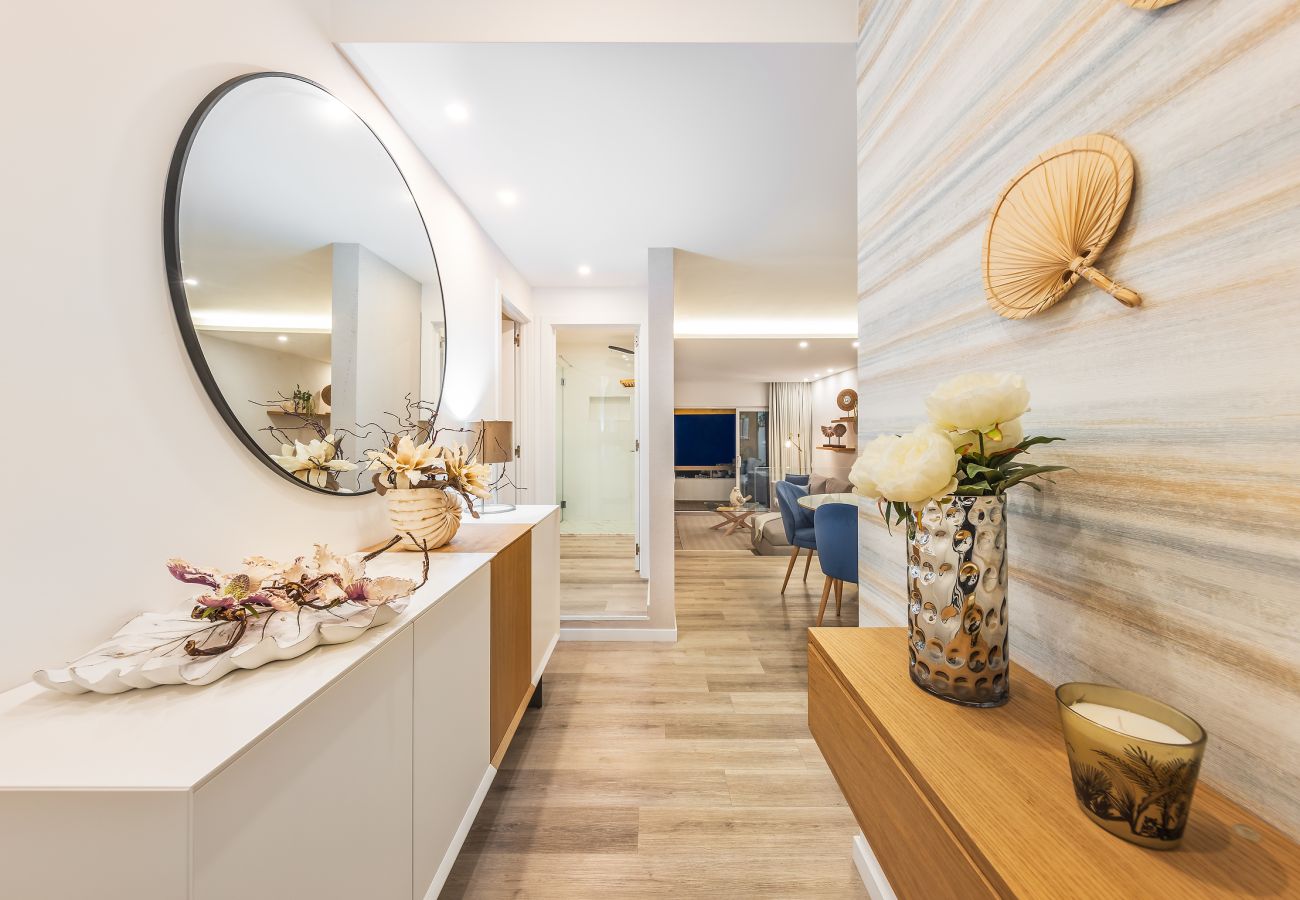 Apartamento em Albufeira - Endless Blue Apt OCV - Frente Praia, piscina