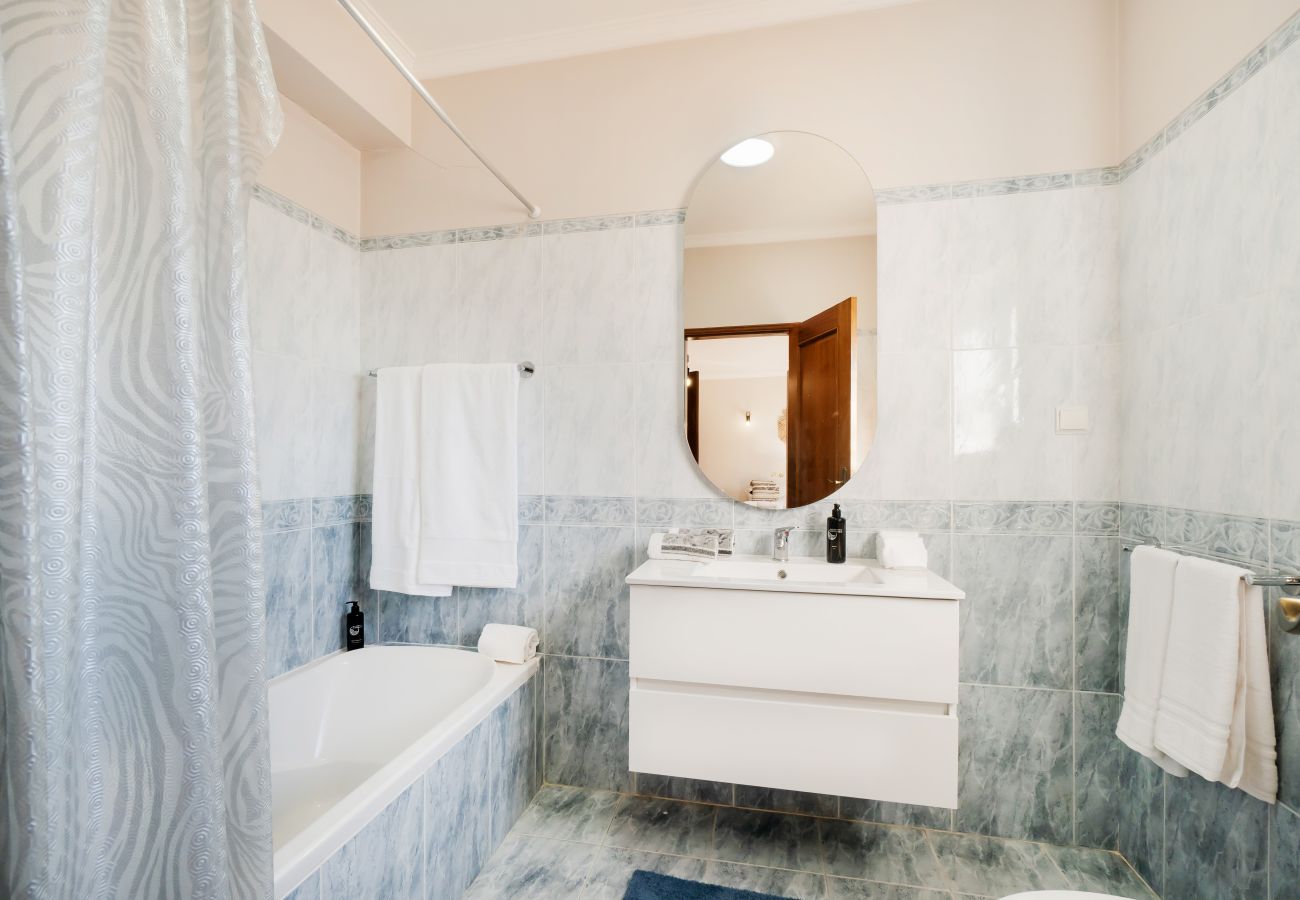 Villa em Albufeira - Villa Umbelina OCV - 5min Praia Arrifes - Sala de Jogos