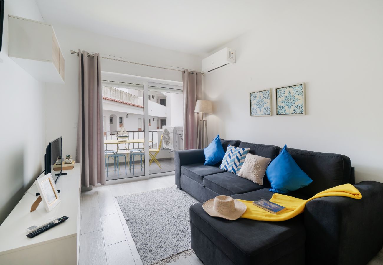 Apartamento em Albufeira - Boat Apt OCV - 100 metros praia, com piscina