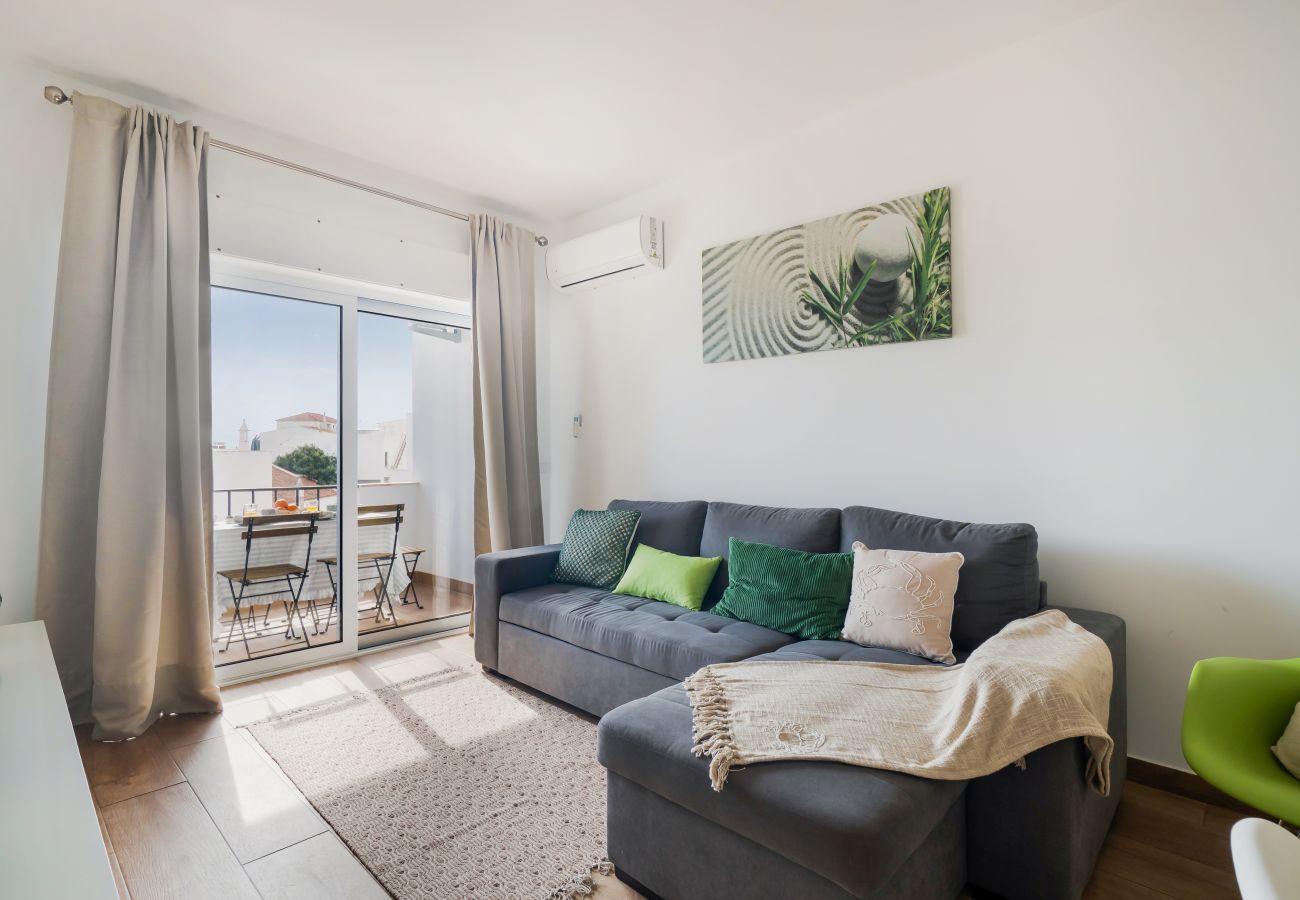 Apartamento em Albufeira - Boat 2 Apt OCV – A 100m do Mar com Piscina