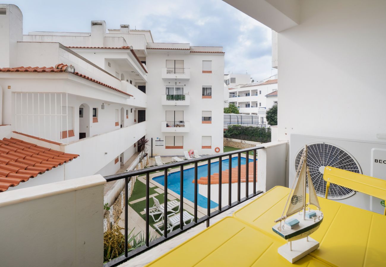 Apartamento em Albufeira - Boat 4 Apt OCV – Perto da Praia (100m) com Piscina
