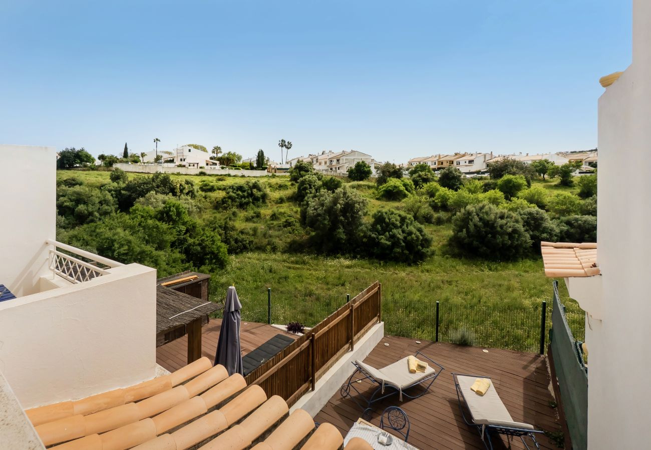 Villa em Albufeira - NOVO! Sunny Terrace House | BBQ, Piscina & Relax
