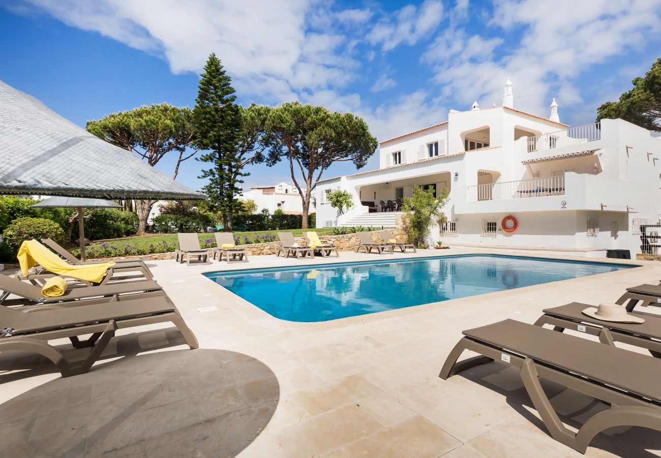 Villa em Armação de Pêra - Novo Anúncio | Villa Exclusiva Vista Mar | 2Min Praia