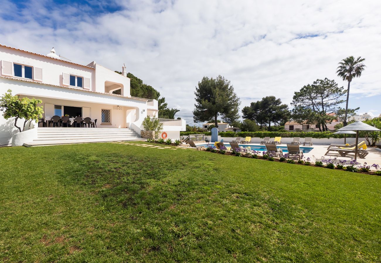 Villa em Armação de Pêra - Novo Anúncio | Villa Exclusiva Vista Mar | 2Min Praia