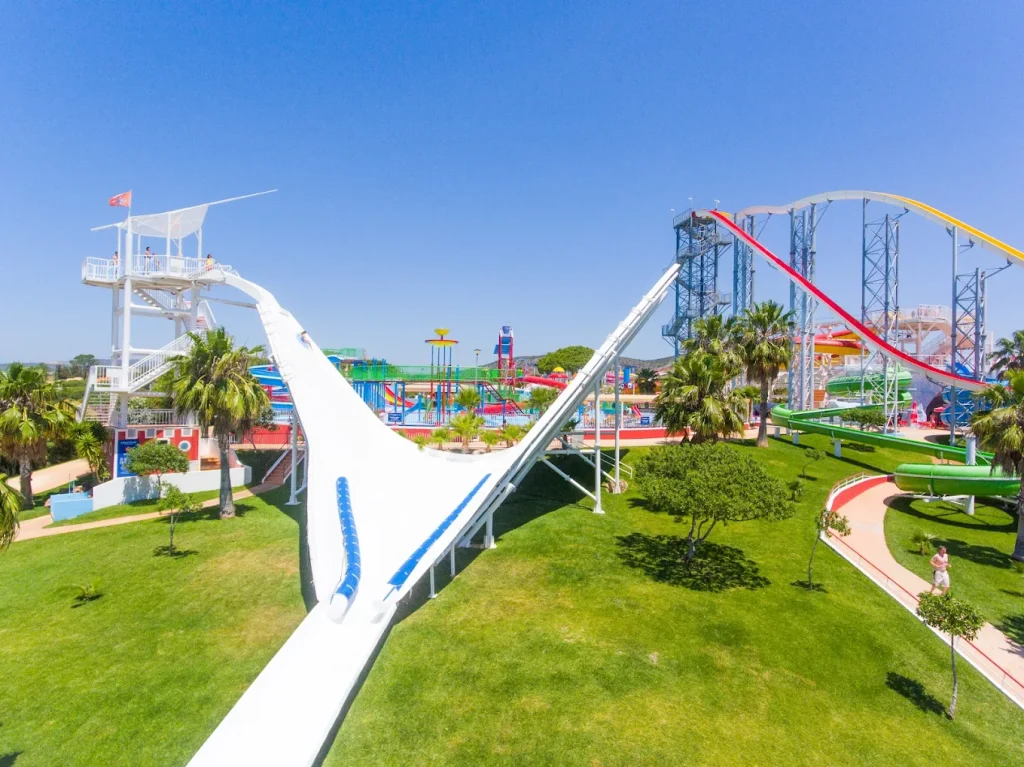 Aquashow-Park-Water-Park