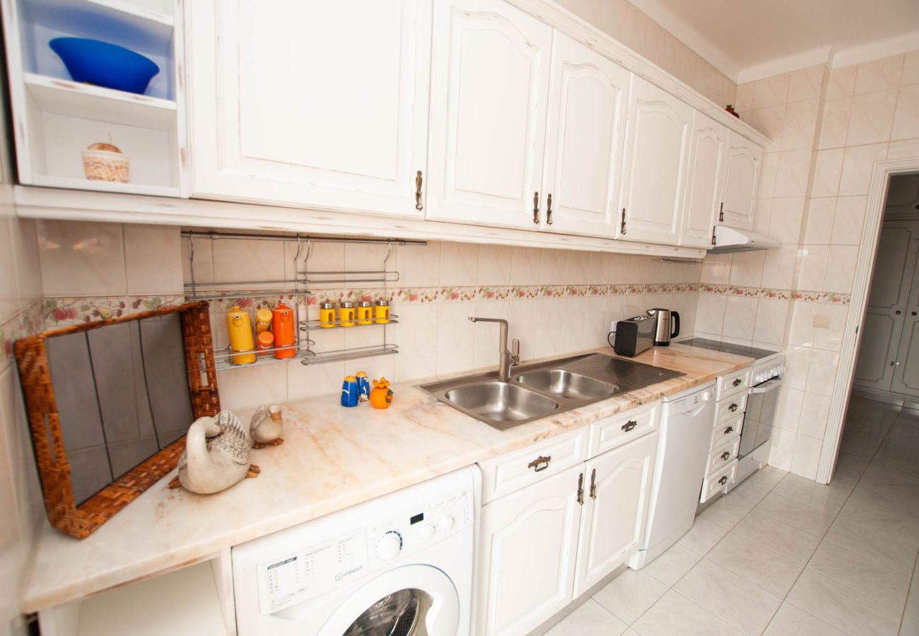Apartment in Albufeira - Flat Waves OCV - Oura 
