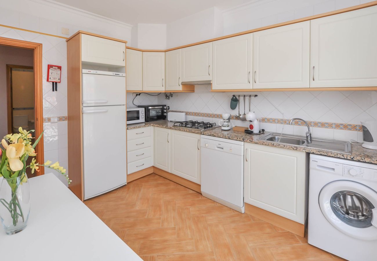 Apartment in Albufeira - Flat Pinheiro OCV - 5min Beach