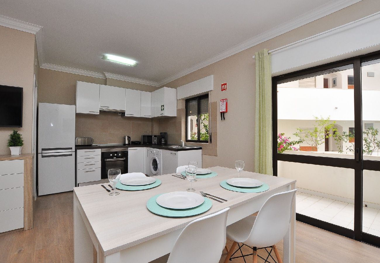 Apartment in Albufeira - Flat Neptuno OCV - 3min Downtown