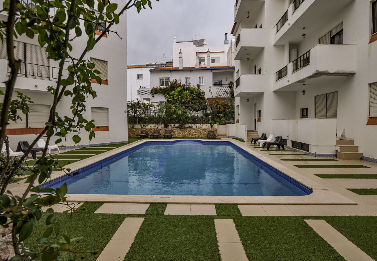 Apartment in Albufeira - Flat Neptuno OCV - 3min Downtown