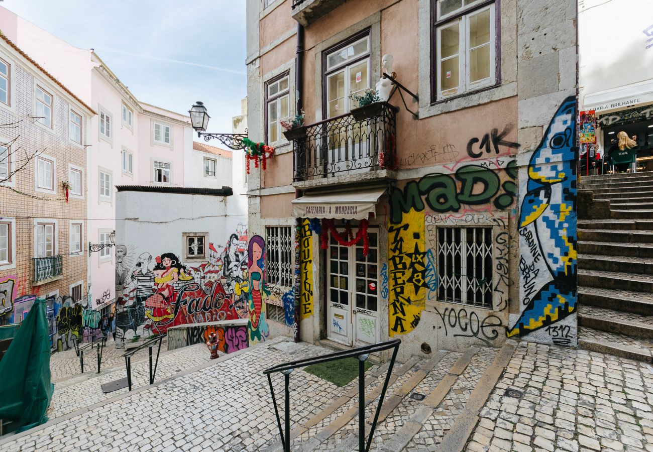 Apartment in Lisbon - RENT4REST LISBON DOWNTOWN DESIGNER'S APARTMENT