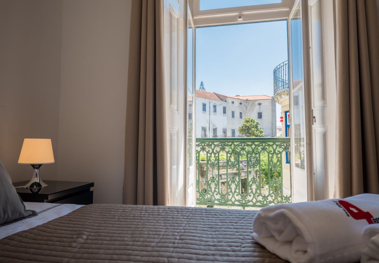 Apartment in Lisbon - RENT4REST DREAM VIEW FAMILY APARTMENT