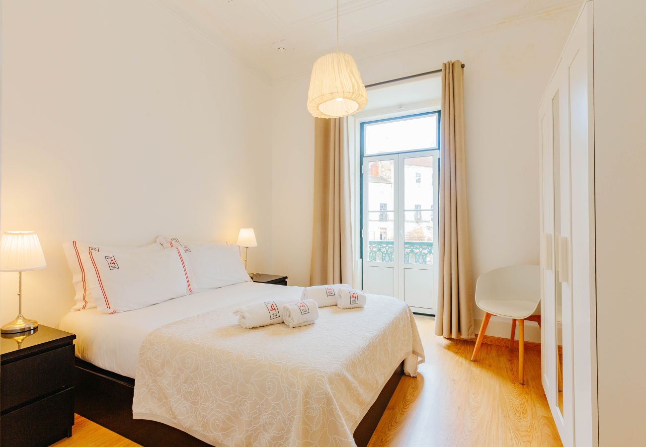 Apartment in Lisbon - RENT4REST DREAM VIEW FAMILY APARTMENT