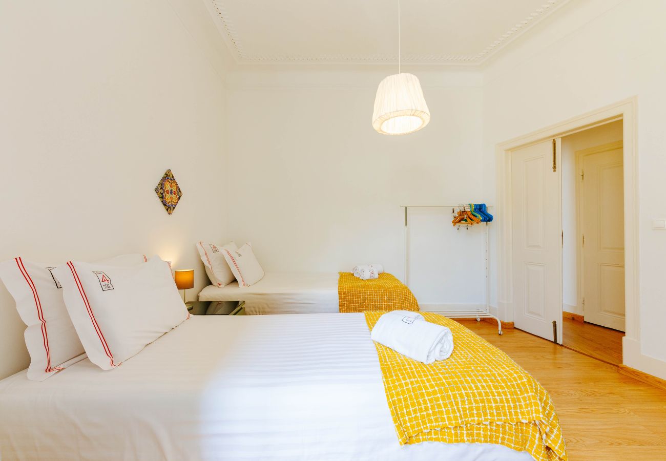 Apartment in Lisbon - RENT4REST DREAM VIEW FAMILY APARTMENT