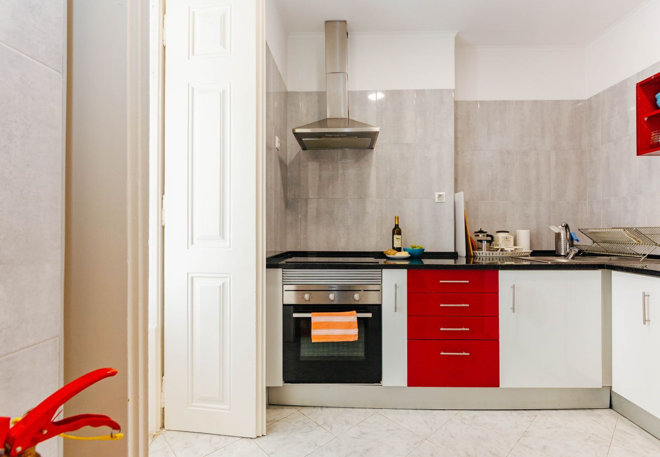 Apartment in Lisbon - RENT4REST DREAM VIEW FAMILY APARTMENT