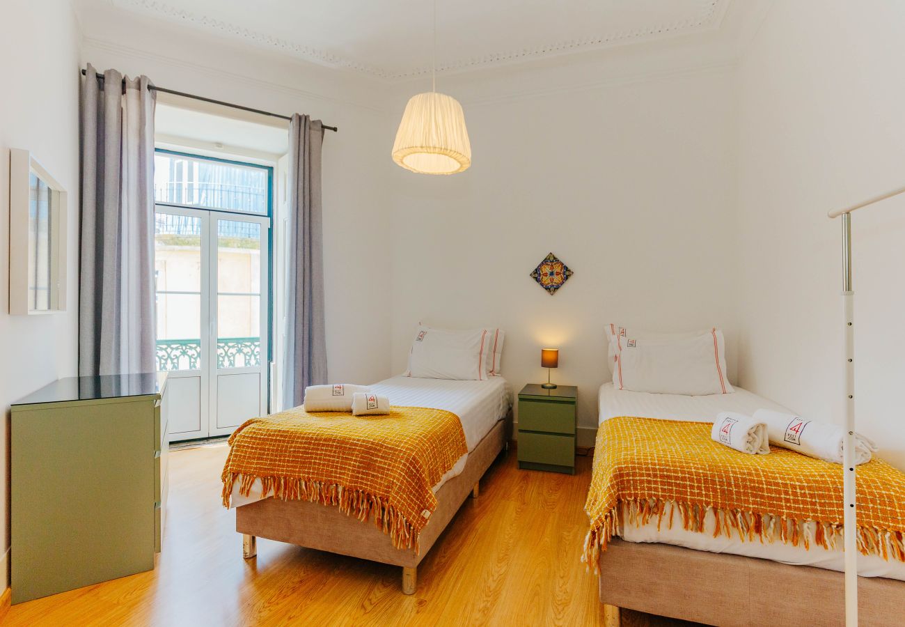 Apartment in Lisbon - RENT4REST DREAM VIEW FAMILY APARTMENT