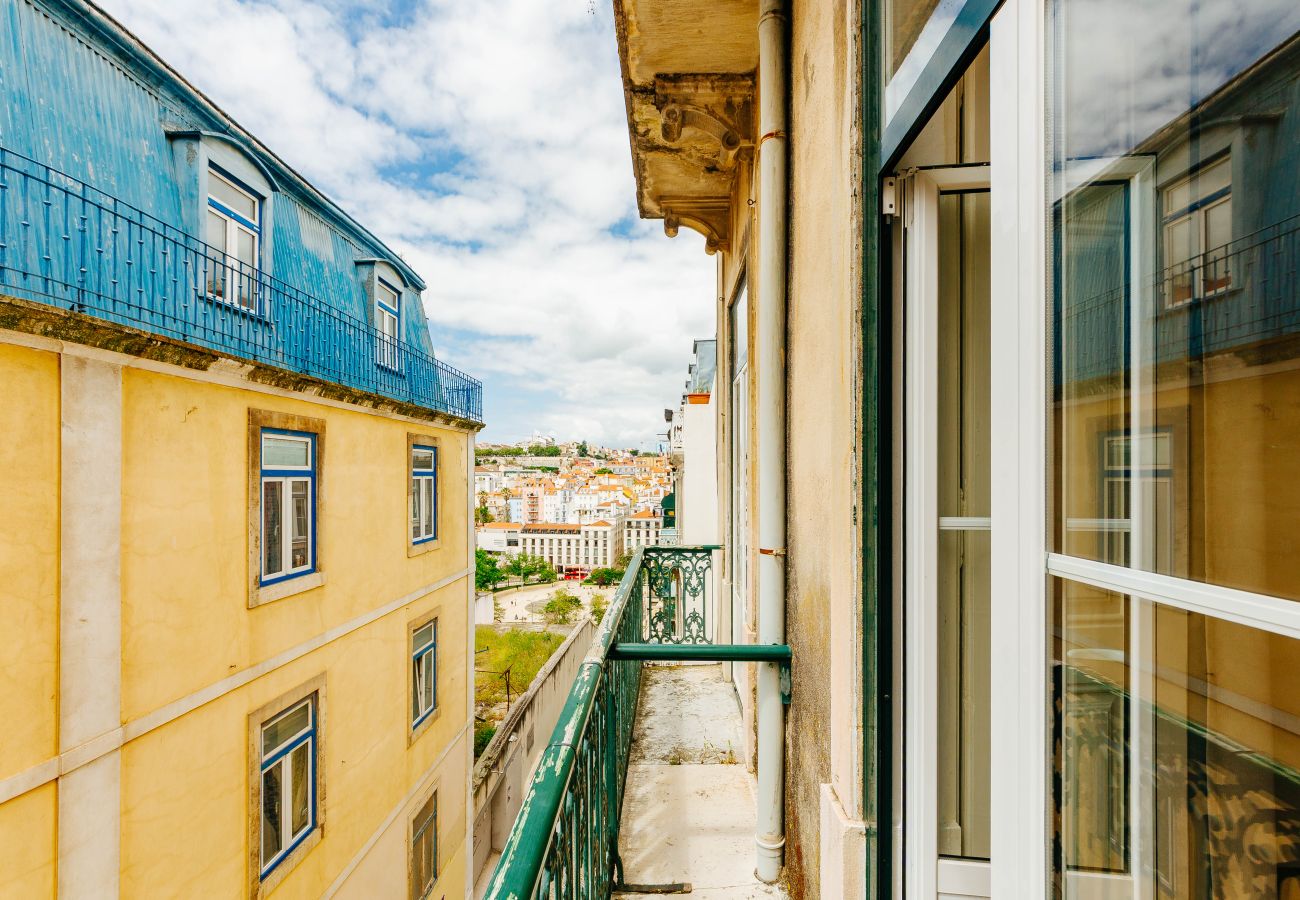 Apartment in Lisbon - RENT4REST DREAM VIEW FAMILY APARTMENT