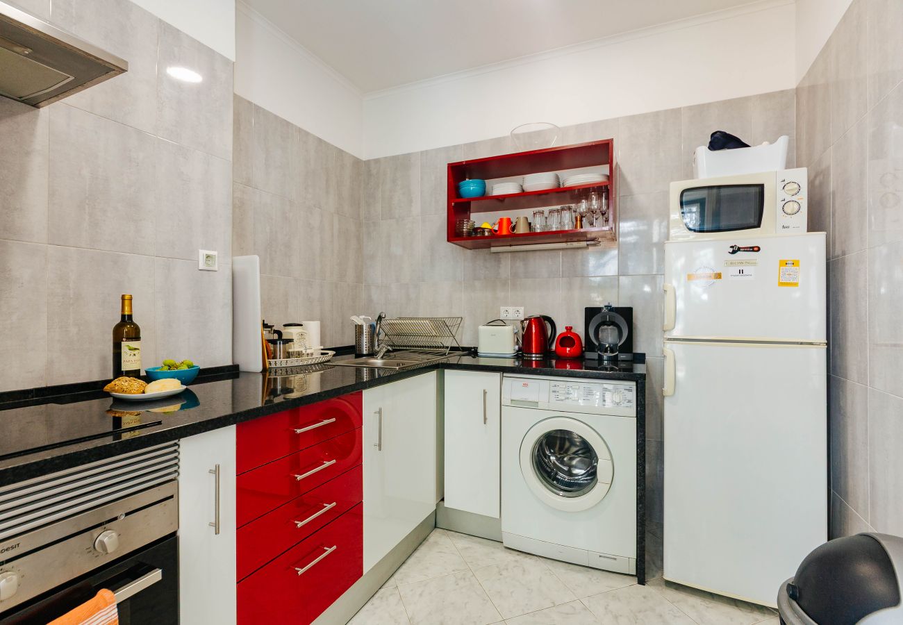 Apartment in Lisbon - RENT4REST DREAM VIEW FAMILY APARTMENT