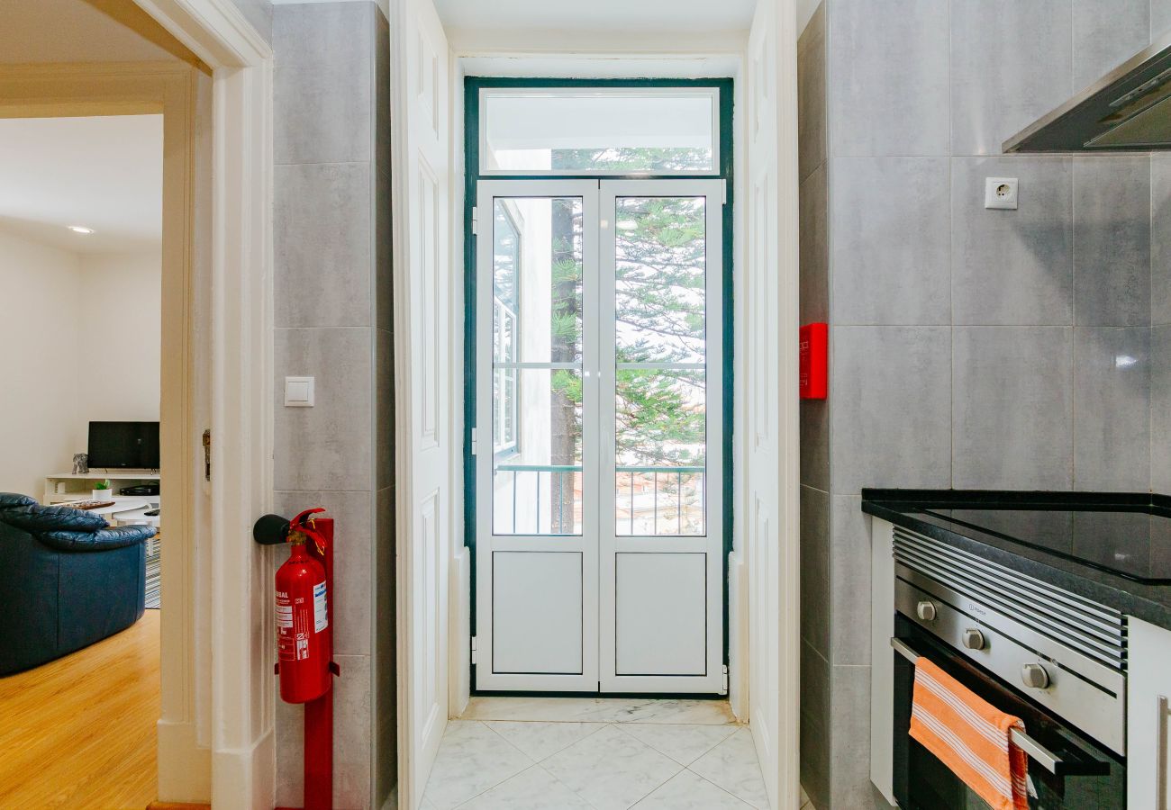 Apartment in Lisbon - RENT4REST DREAM VIEW FAMILY APARTMENT