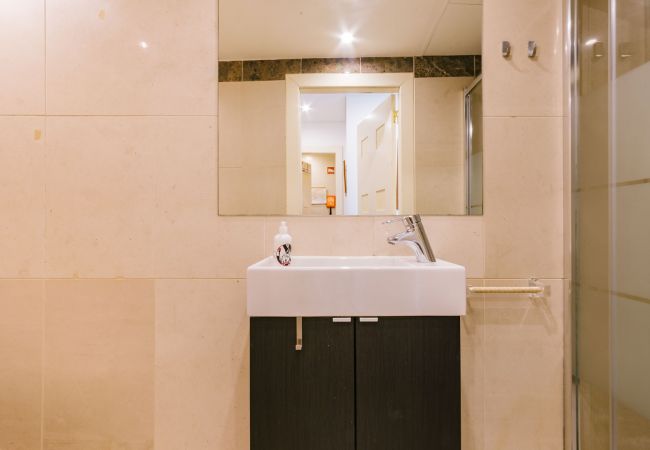 Studio in Estoril - RENT4REST ESTORIL BEACHFRONT APARTMENTS - BALCONY STUDIO Studio in Estoril - RENT4REST ESTORIL BEACHFRONT APARTMENTS - BALCONY STUDIO