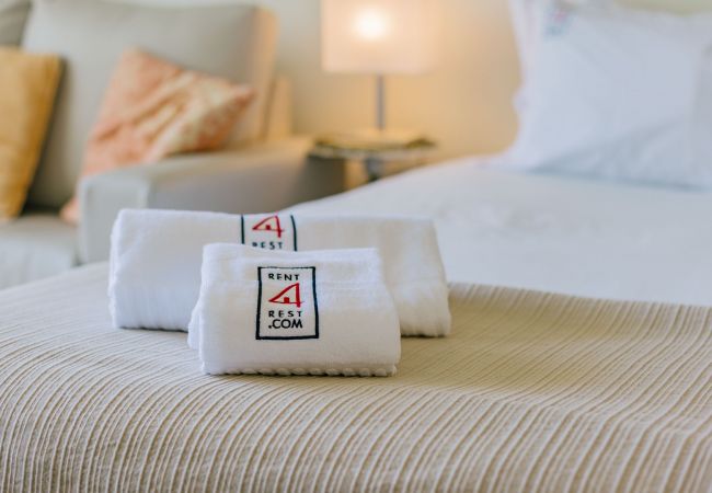 Studio in Estoril - RENT4REST ESTORIL BEACHFRONT APARTMENTS - BALCONY STUDIO Studio in Estoril - RENT4REST ESTORIL BEACHFRONT APARTMENTS - BALCONY STUDIO