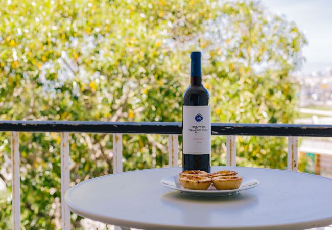 Studio in Estoril - RENT4REST ESTORIL BEACHFRONT APARTMENTS - BALCONY STUDIO Studio in Estoril - RENT4REST ESTORIL BEACHFRONT APARTMENTS - BALCONY STUDIO