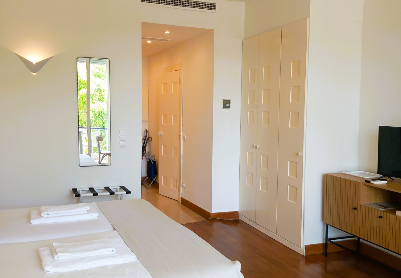 Studio in Estoril - RENT4REST ESTORIL BEACHFRONT APARTMENTS - BALCONY STUDIO